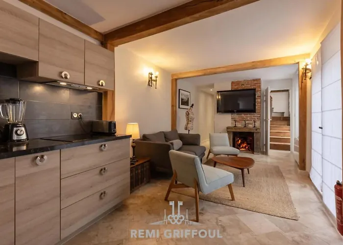 Casa de Férias La Maison Du Jardin Center 5 Guests *